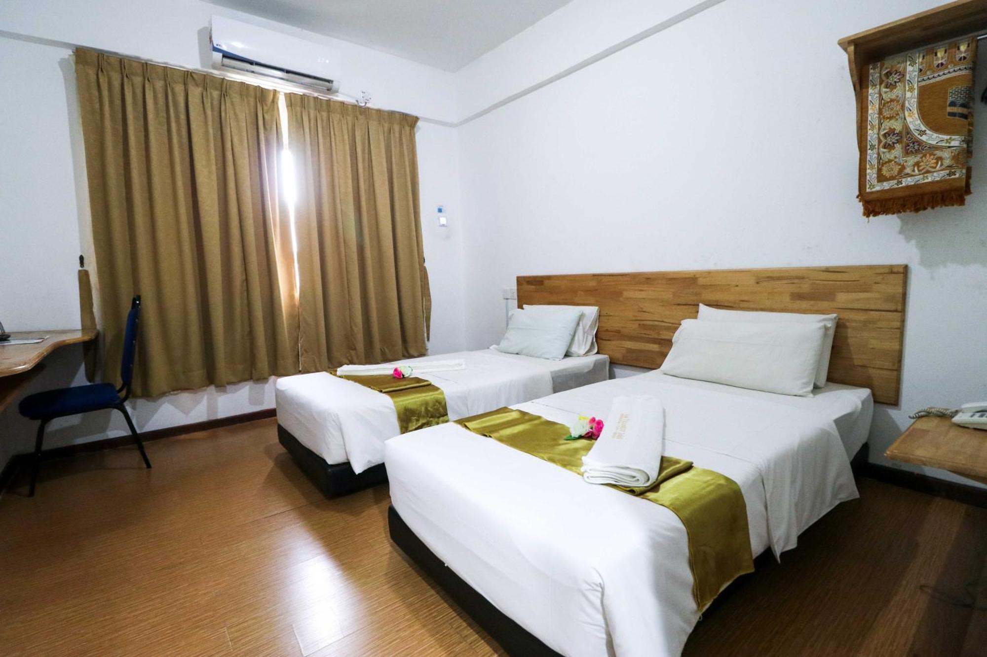 Am Transit Inn, Kuala Terengganu Exterior foto
