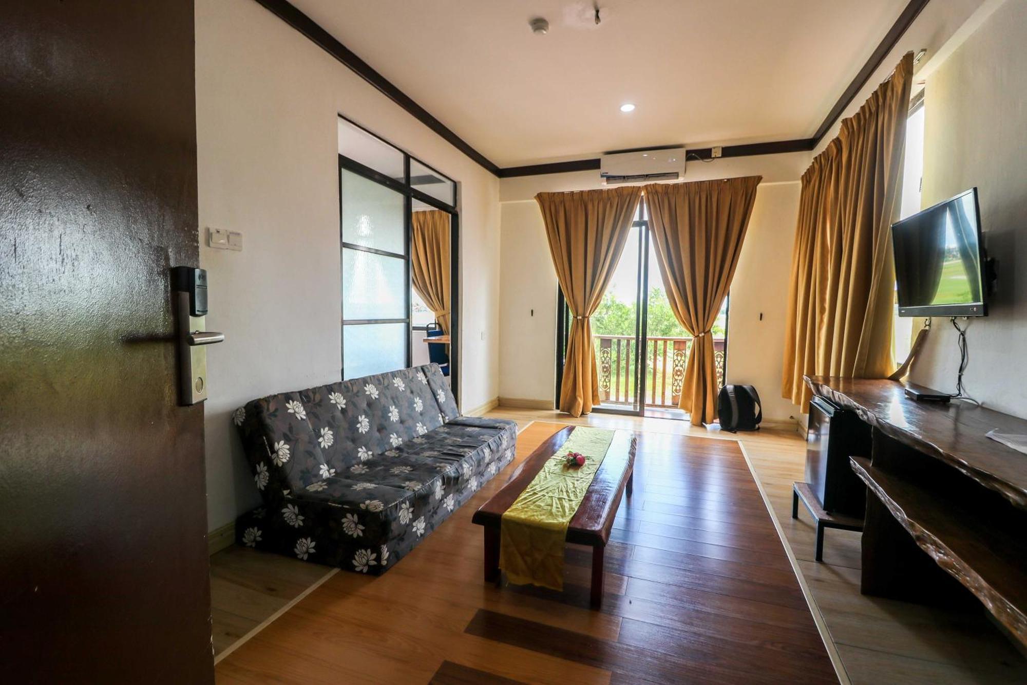 Am Transit Inn, Kuala Terengganu Exterior foto